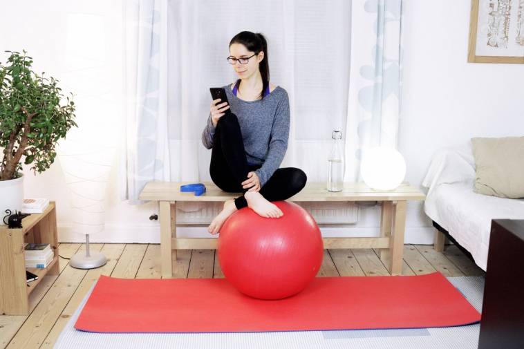 Lisa Albrecht und Online Fitnesstraining mit Kerstin Goldstein von Live fit - Anywhere