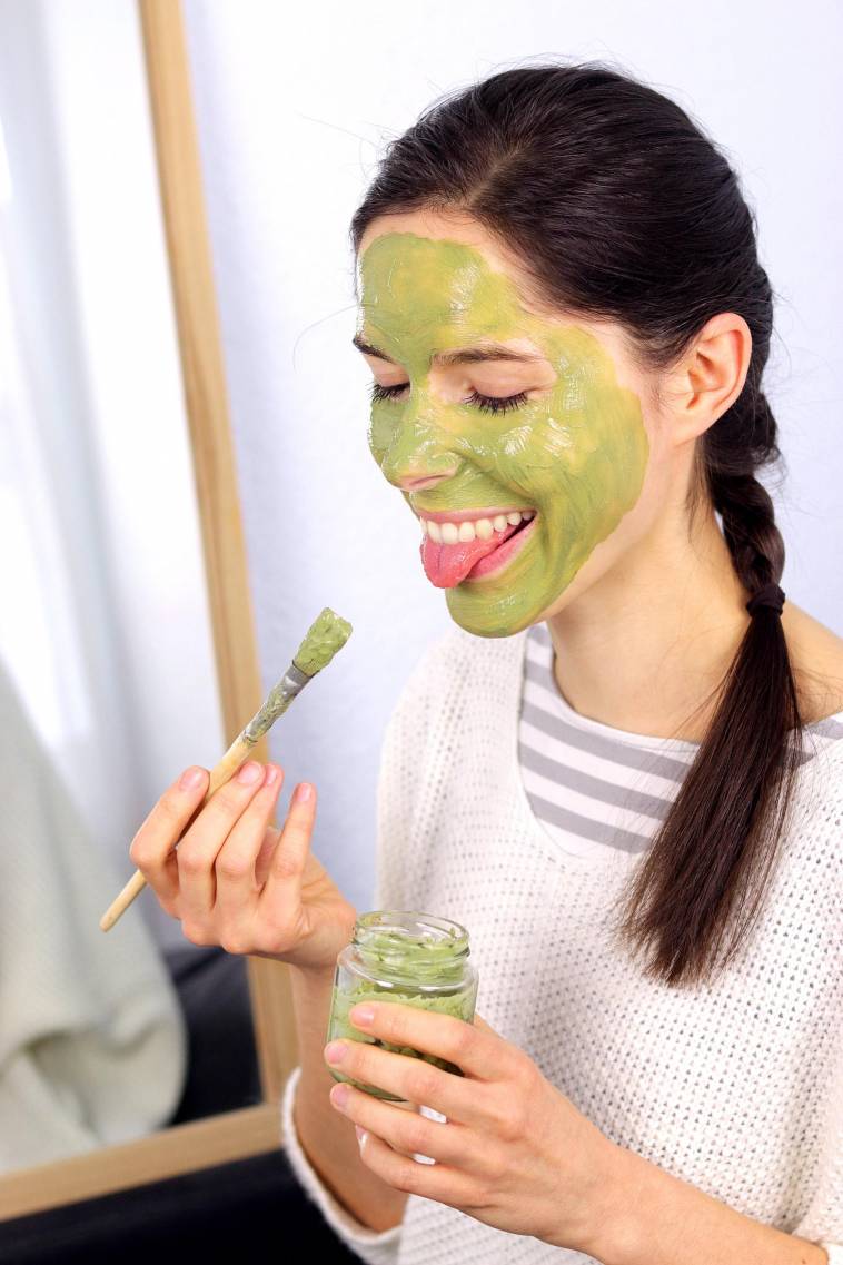 Vegane Gesichtsmaske mit Matcha