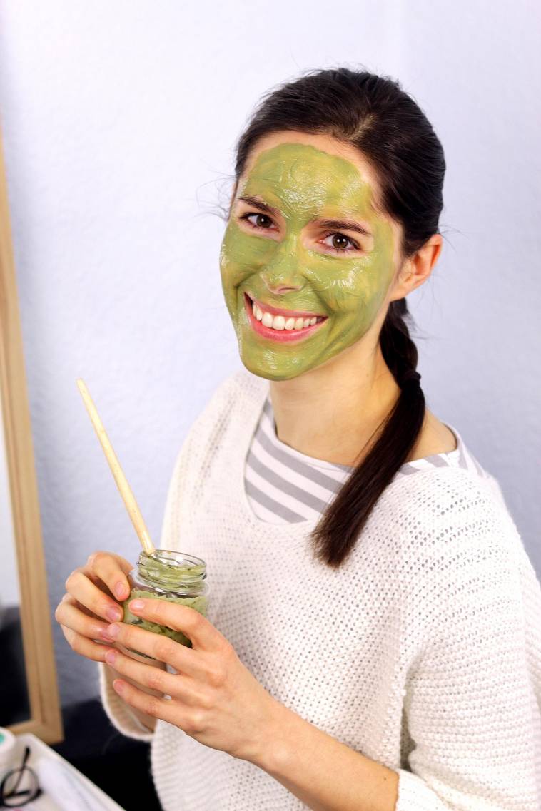Vegane Gesichtsmaske mit Matcha